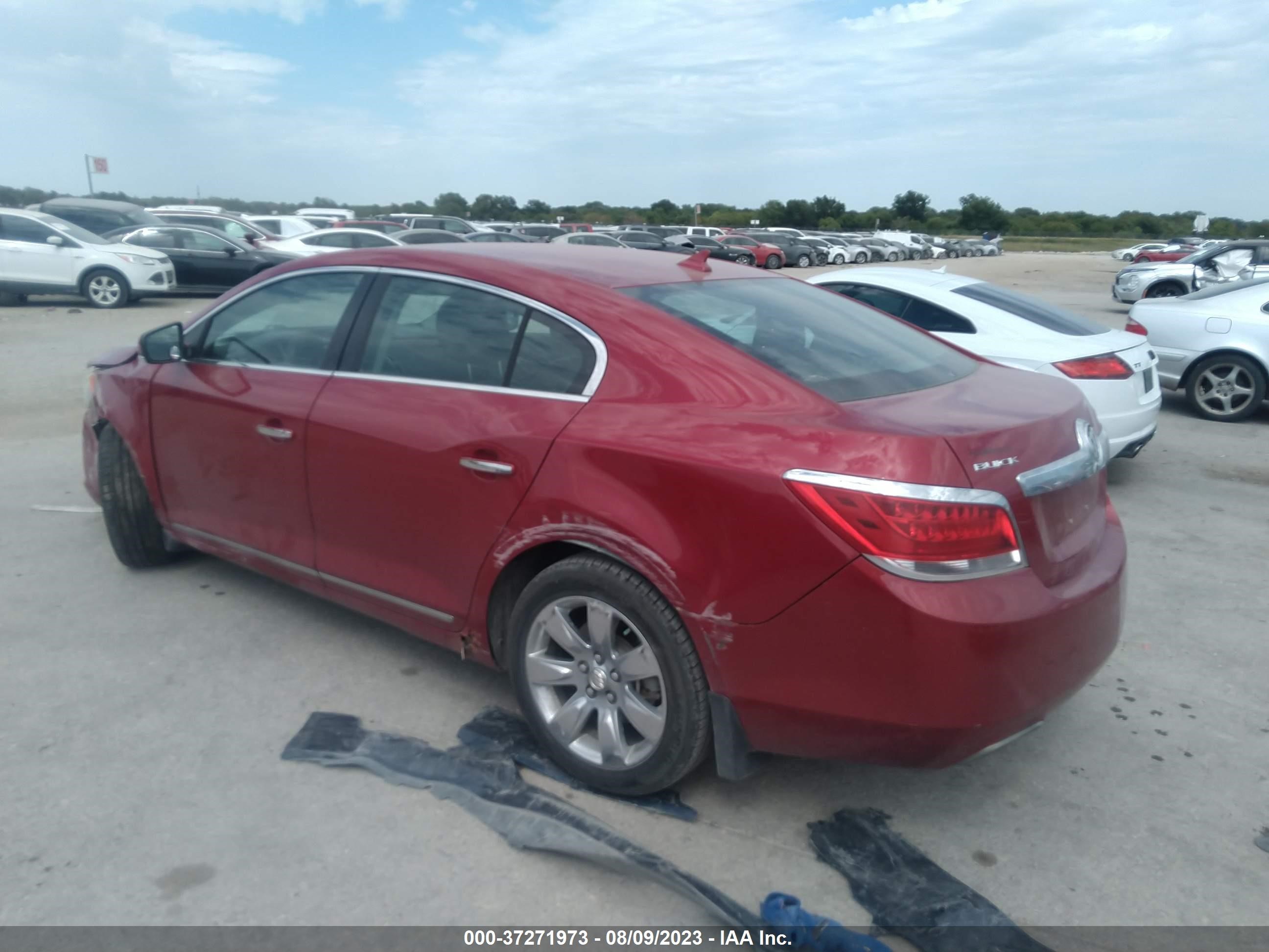 Photo 2 VIN: 1G4GC5E35CF237053 - BUICK LACROSSE 