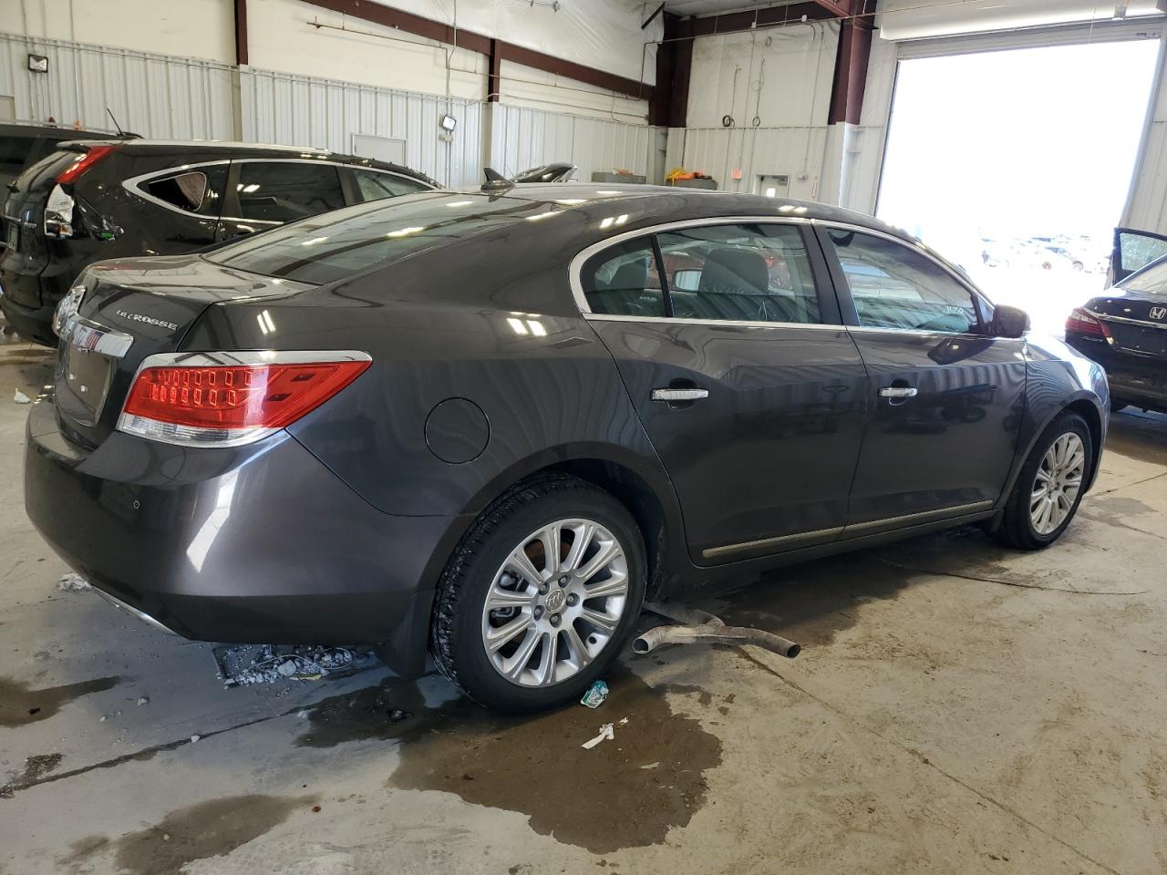 Photo 2 VIN: 1G4GC5E38DF295367 - BUICK LACROSSE 