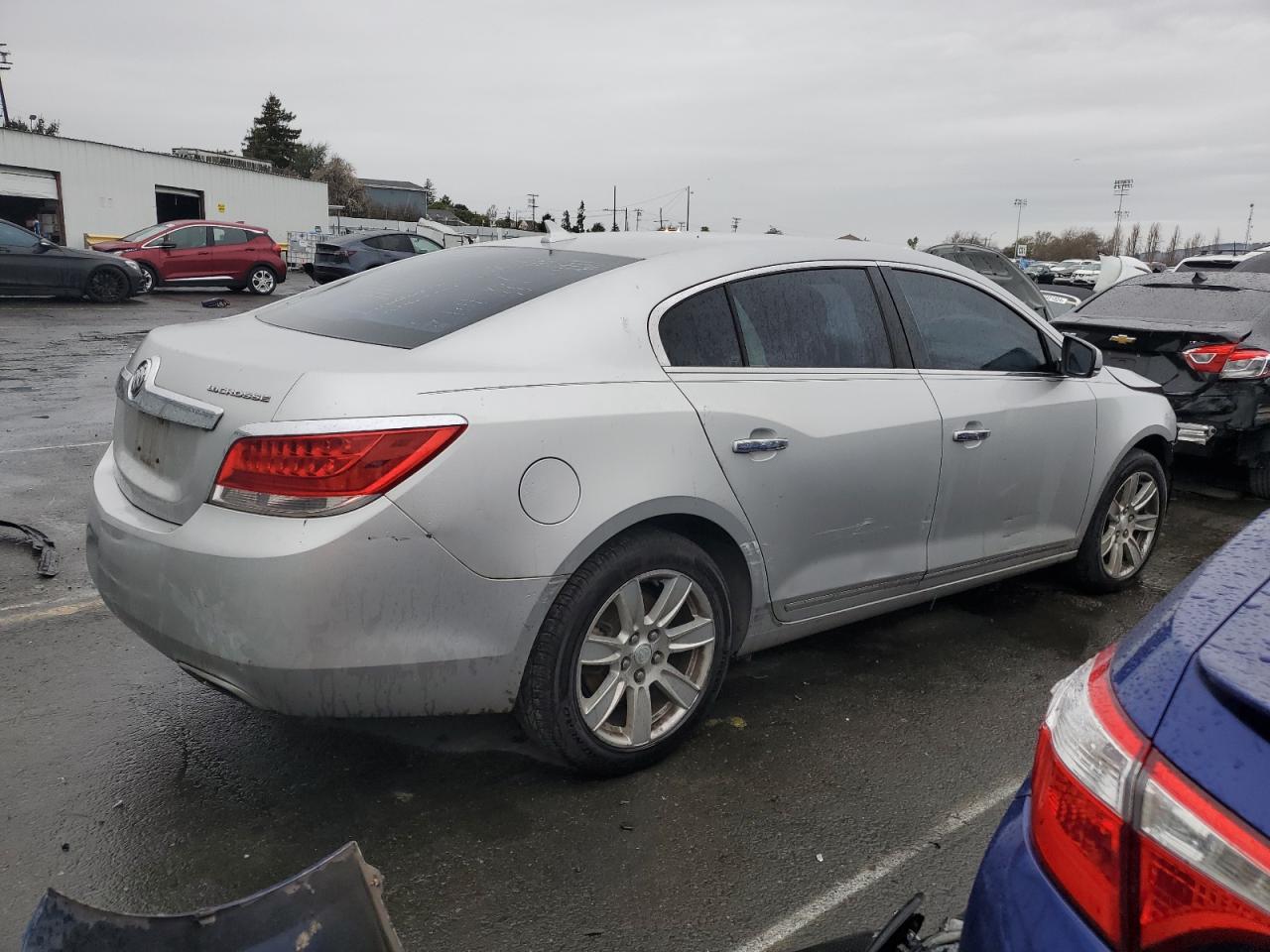 Photo 2 VIN: 1G4GC5E3XCF277953 - BUICK LACROSSE 