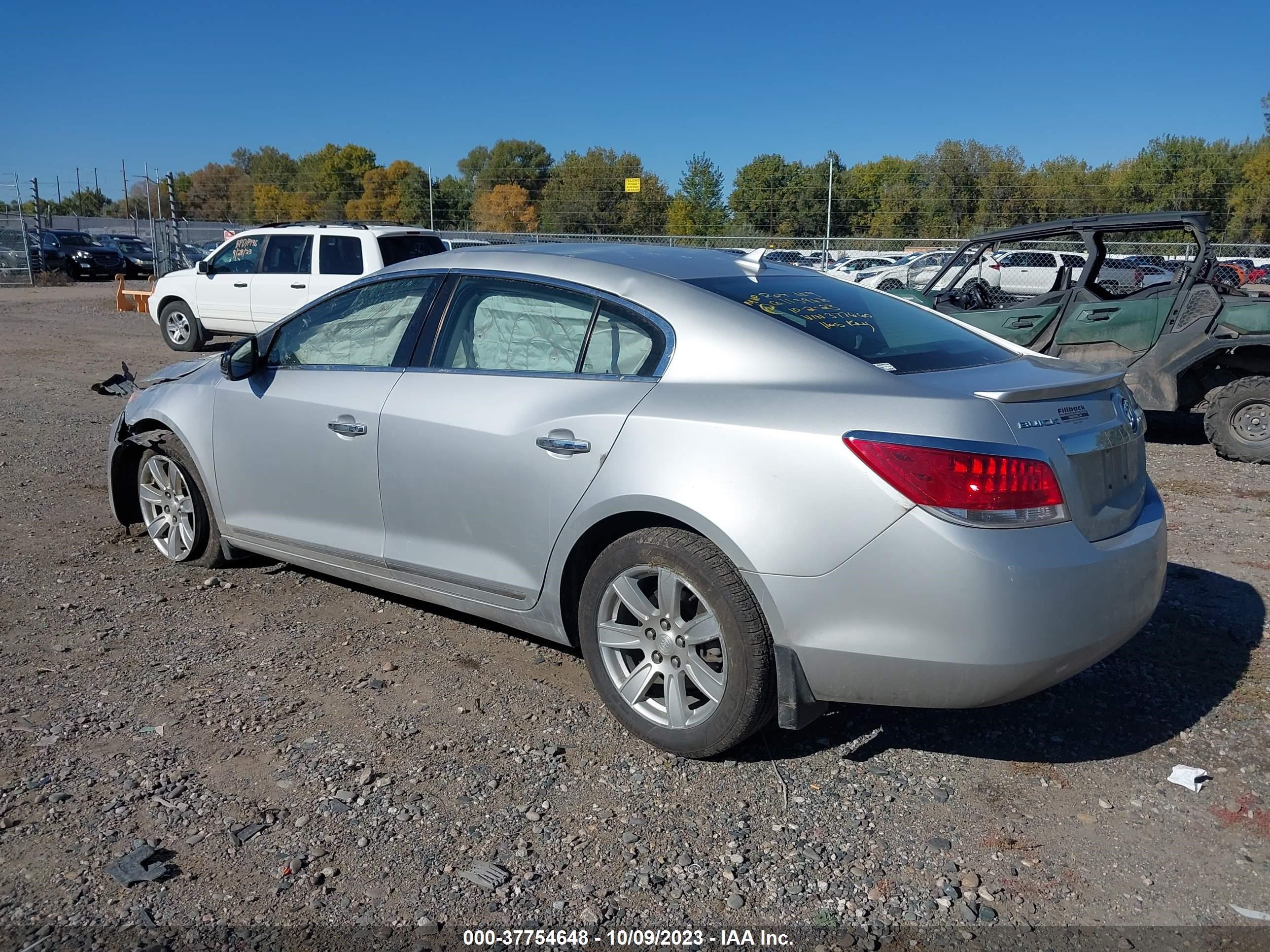 Photo 2 VIN: 1G4GC5EC4BF377660 - BUICK LACROSSE 