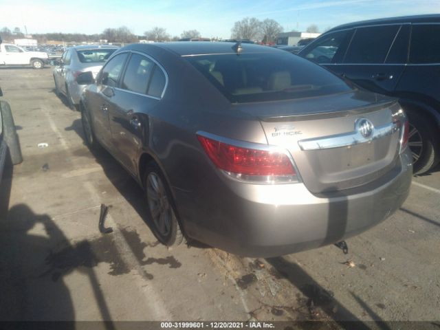 Photo 2 VIN: 1G4GC5EC5BF392698 - BUICK LACROSSE 