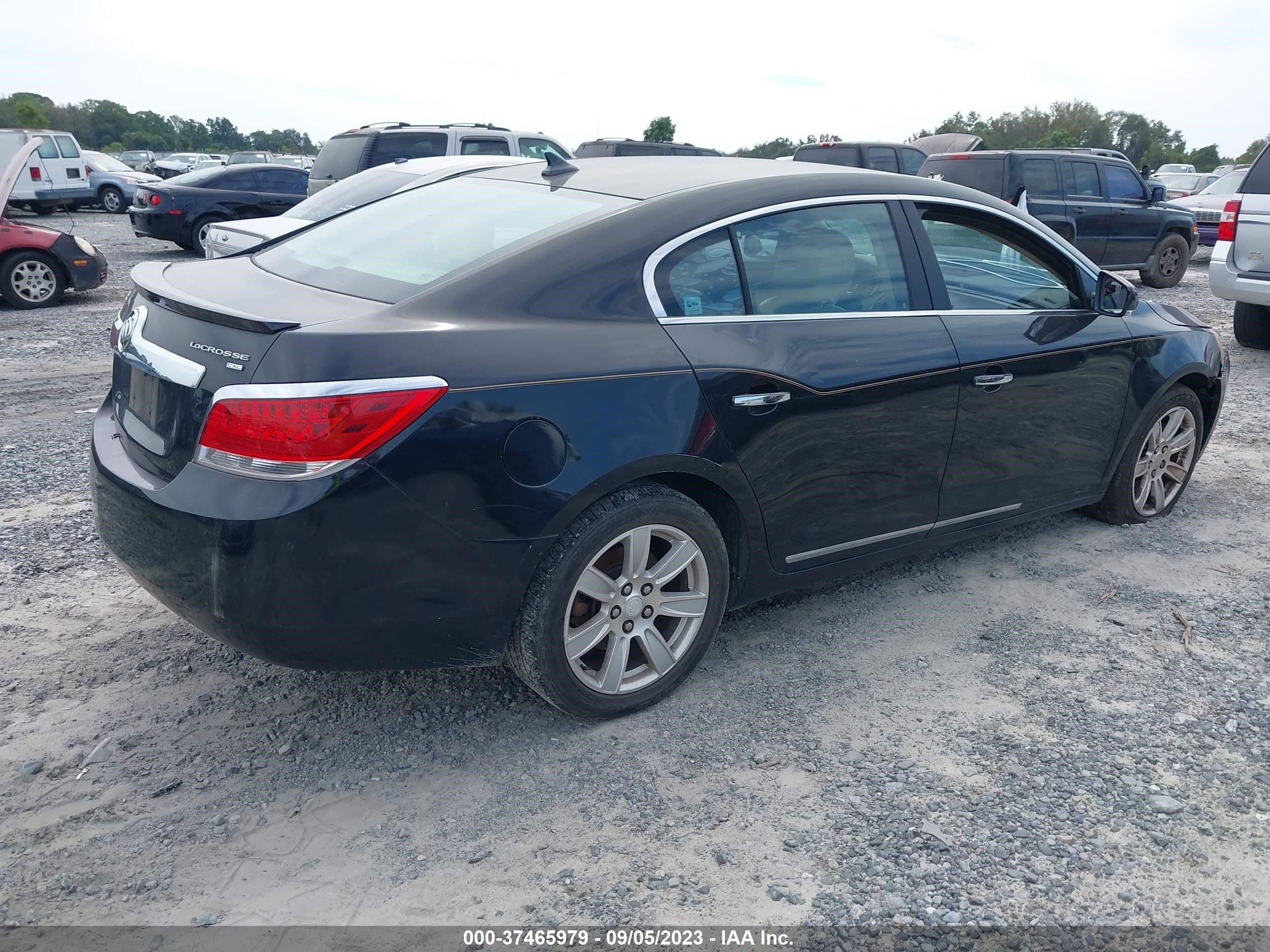 Photo 3 VIN: 1G4GC5ECXBF307063 - BUICK LACROSSE 