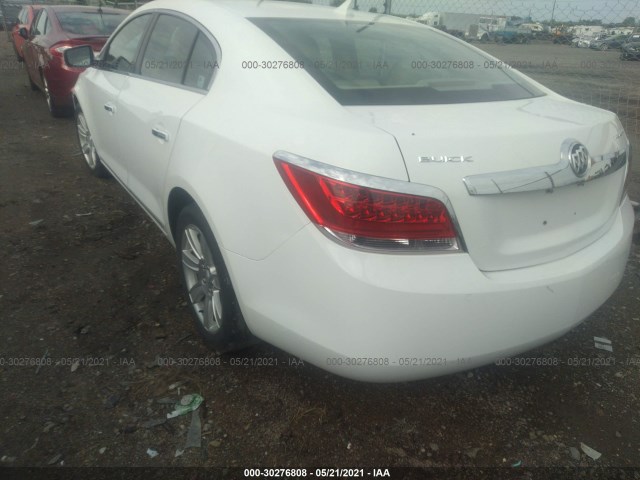 Photo 2 VIN: 1G4GC5ED0BF125090 - BUICK LACROSSE 