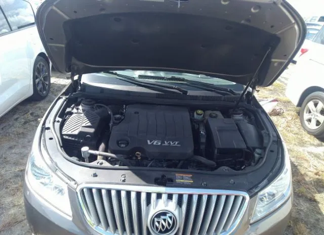 Photo 9 VIN: 1G4GC5ED0BF208695 - BUICK LACROSSE 