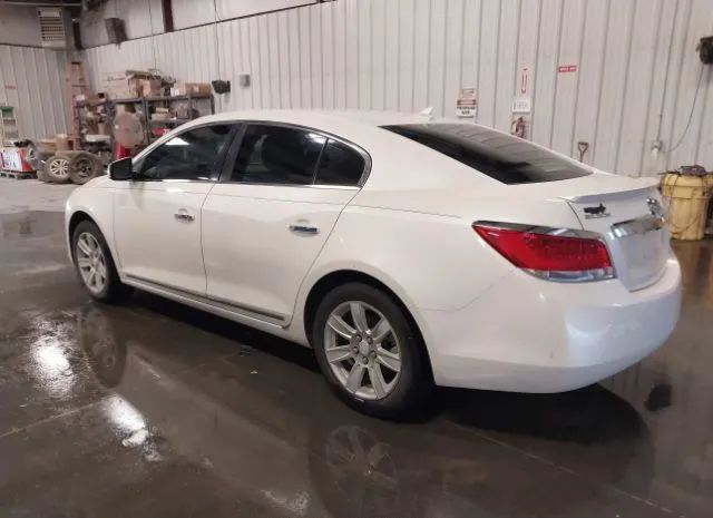 Photo 2 VIN: 1G4GC5ED1BF126801 - BUICK LACROSSE 