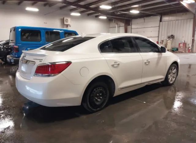 Photo 3 VIN: 1G4GC5ED1BF126801 - BUICK LACROSSE 