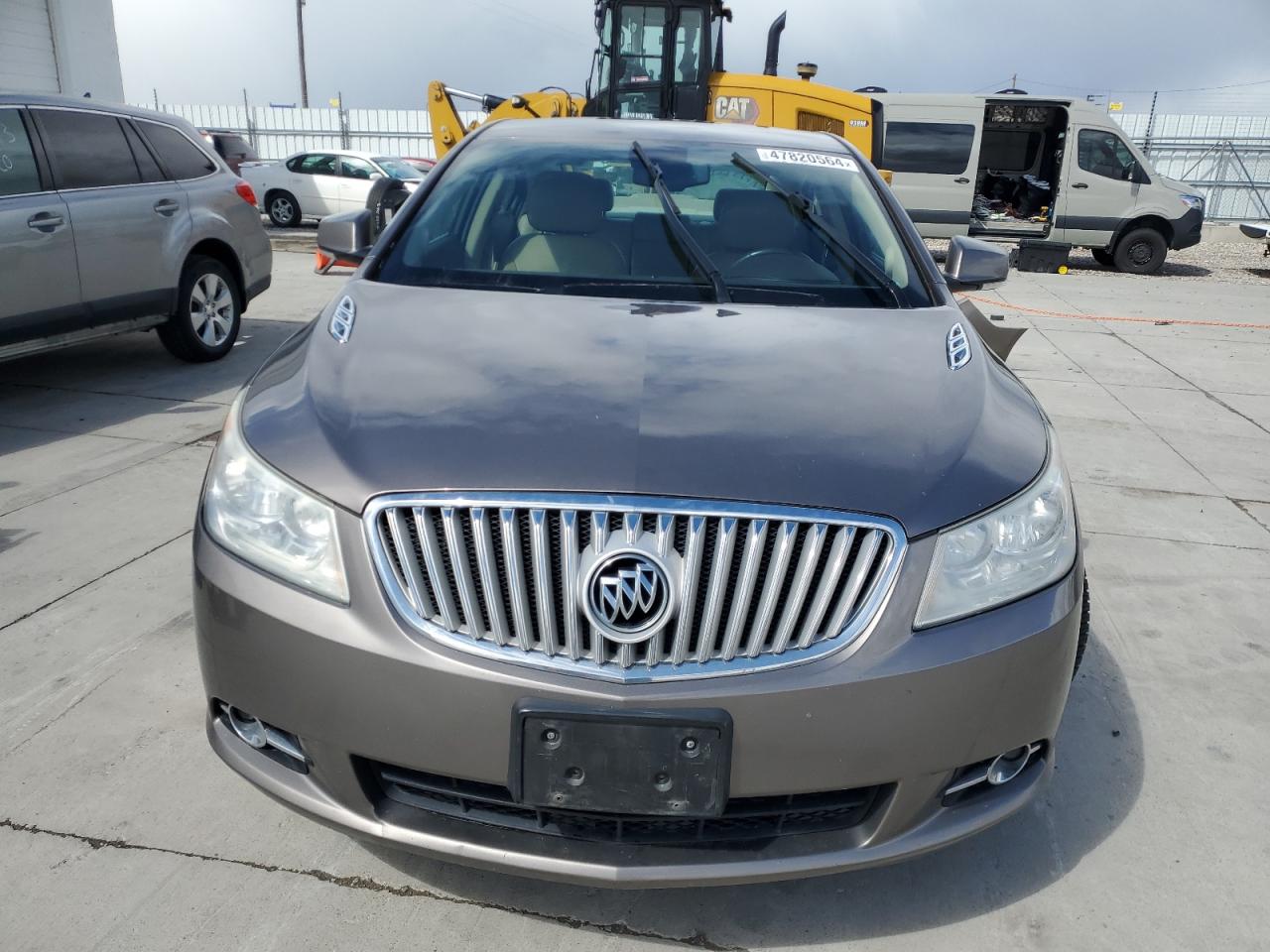 Photo 4 VIN: 1G4GC5ED5BF124775 - BUICK LACROSSE 