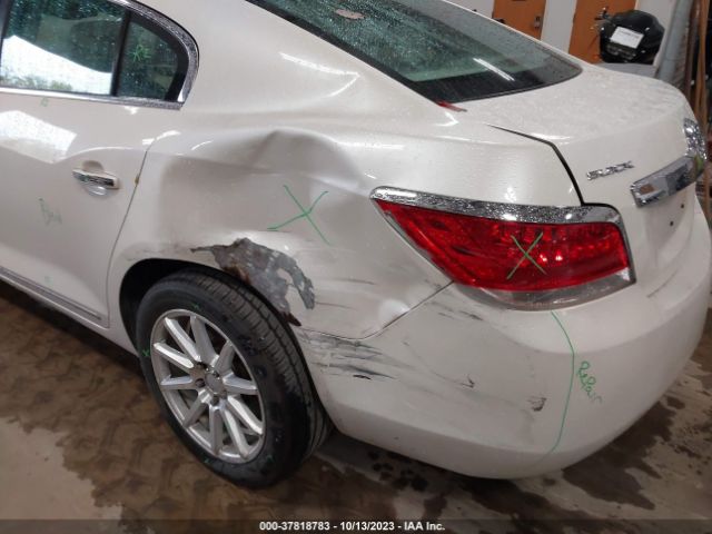 Photo 5 VIN: 1G4GC5ED8BF308639 - BUICK LACROSSE 