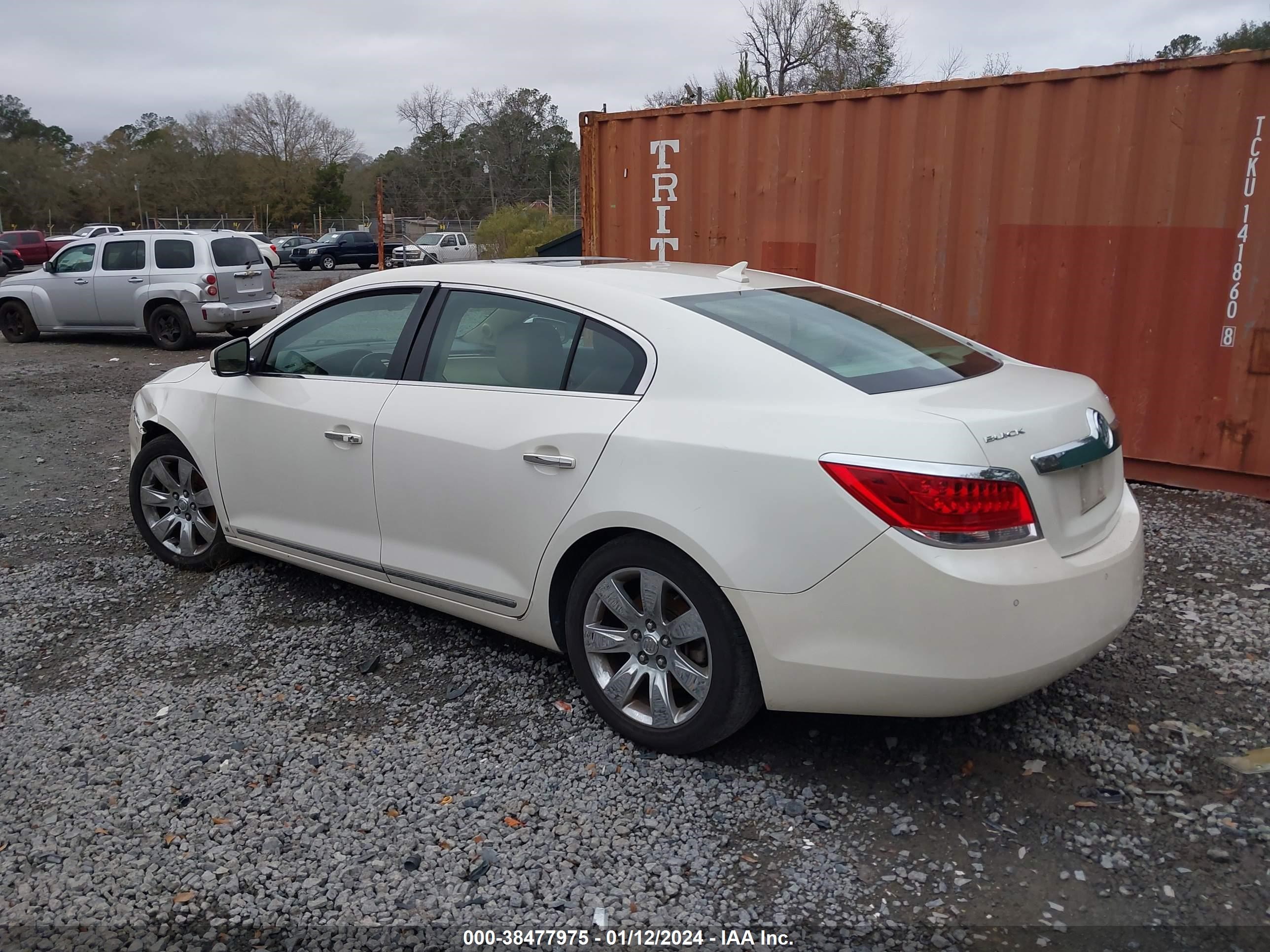 Photo 2 VIN: 1G4GC5EG0AF131836 - BUICK LACROSSE 