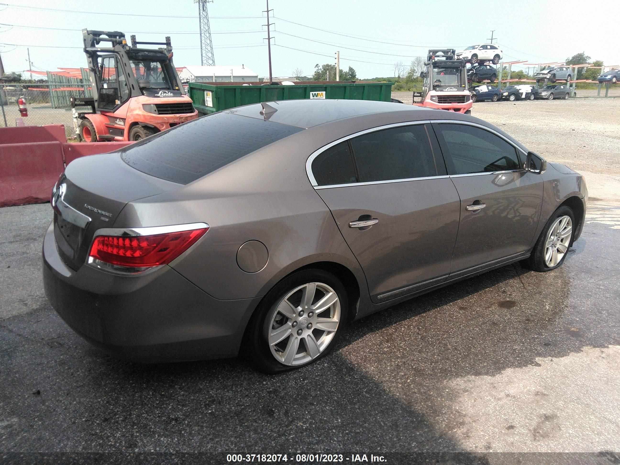 Photo 3 VIN: 1G4GC5EG0AF221973 - BUICK LACROSSE 