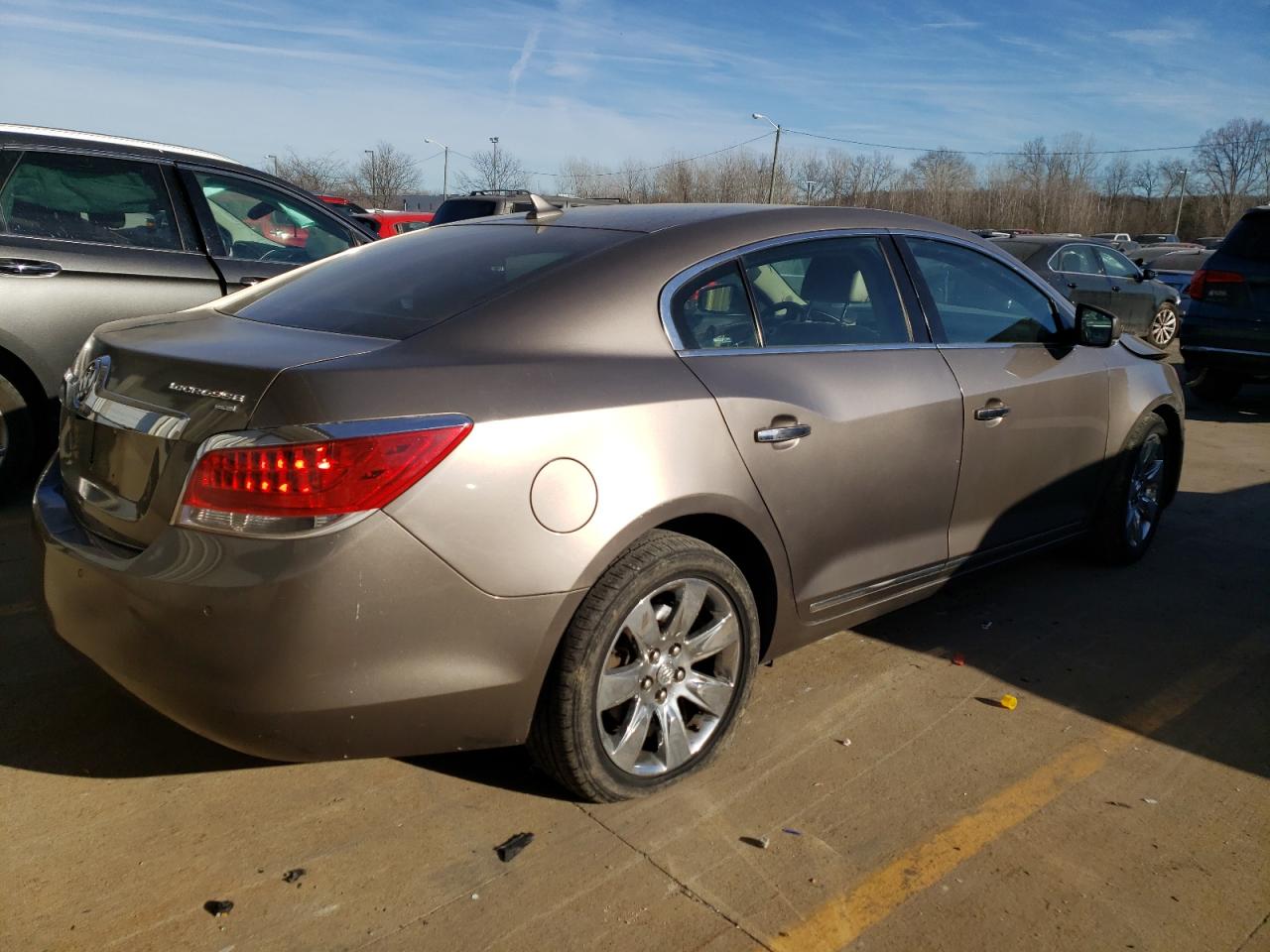 Photo 2 VIN: 1G4GC5EG7AF216639 - BUICK LACROSSE 