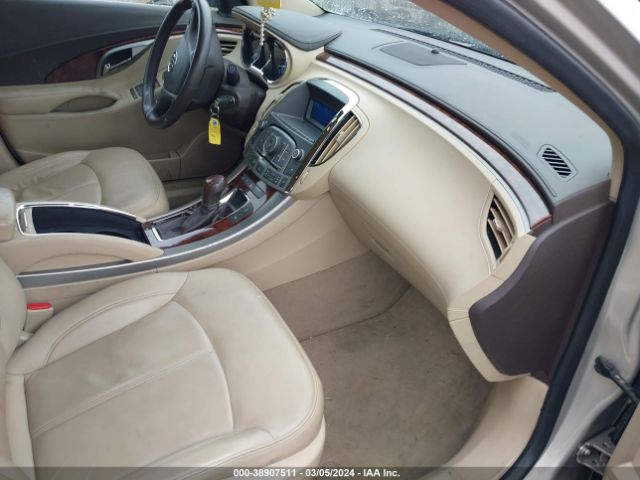 Photo 4 VIN: 1G4GC5EG8AF221803 - BUICK LACROSSE 