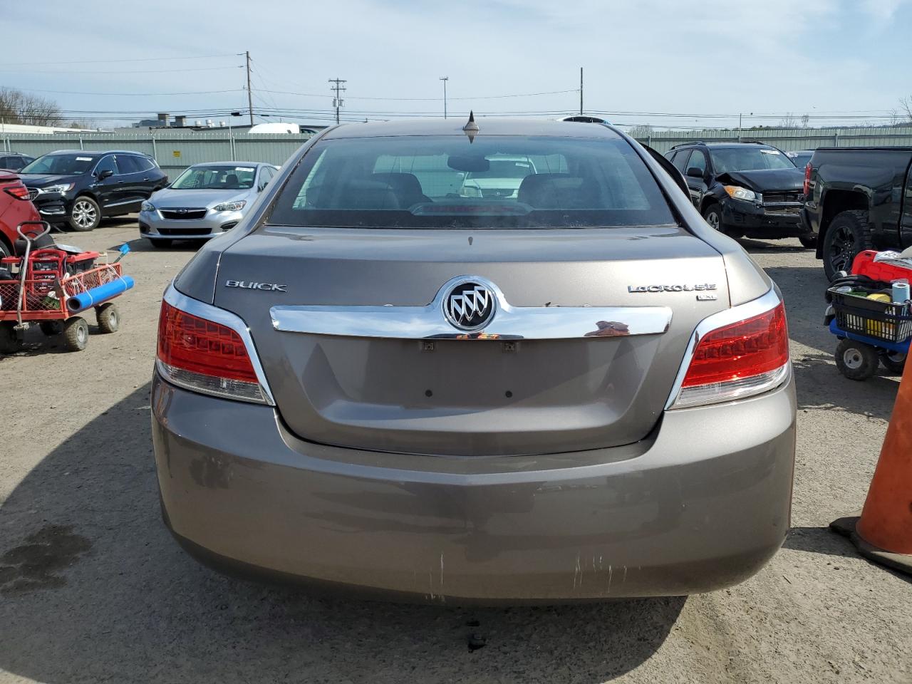 Photo 5 VIN: 1G4GC5EGXAF188674 - BUICK LACROSSE 