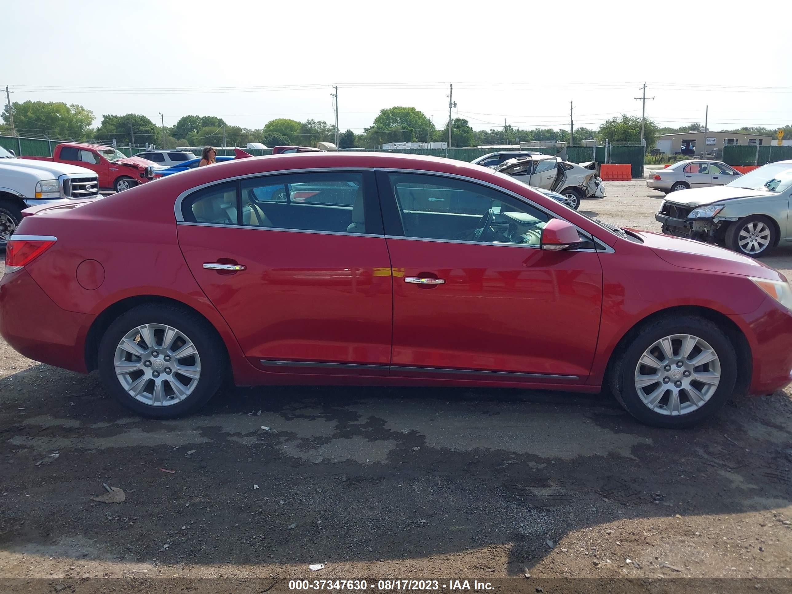 Photo 12 VIN: 1G4GC5ER0CF342135 - BUICK LACROSSE 