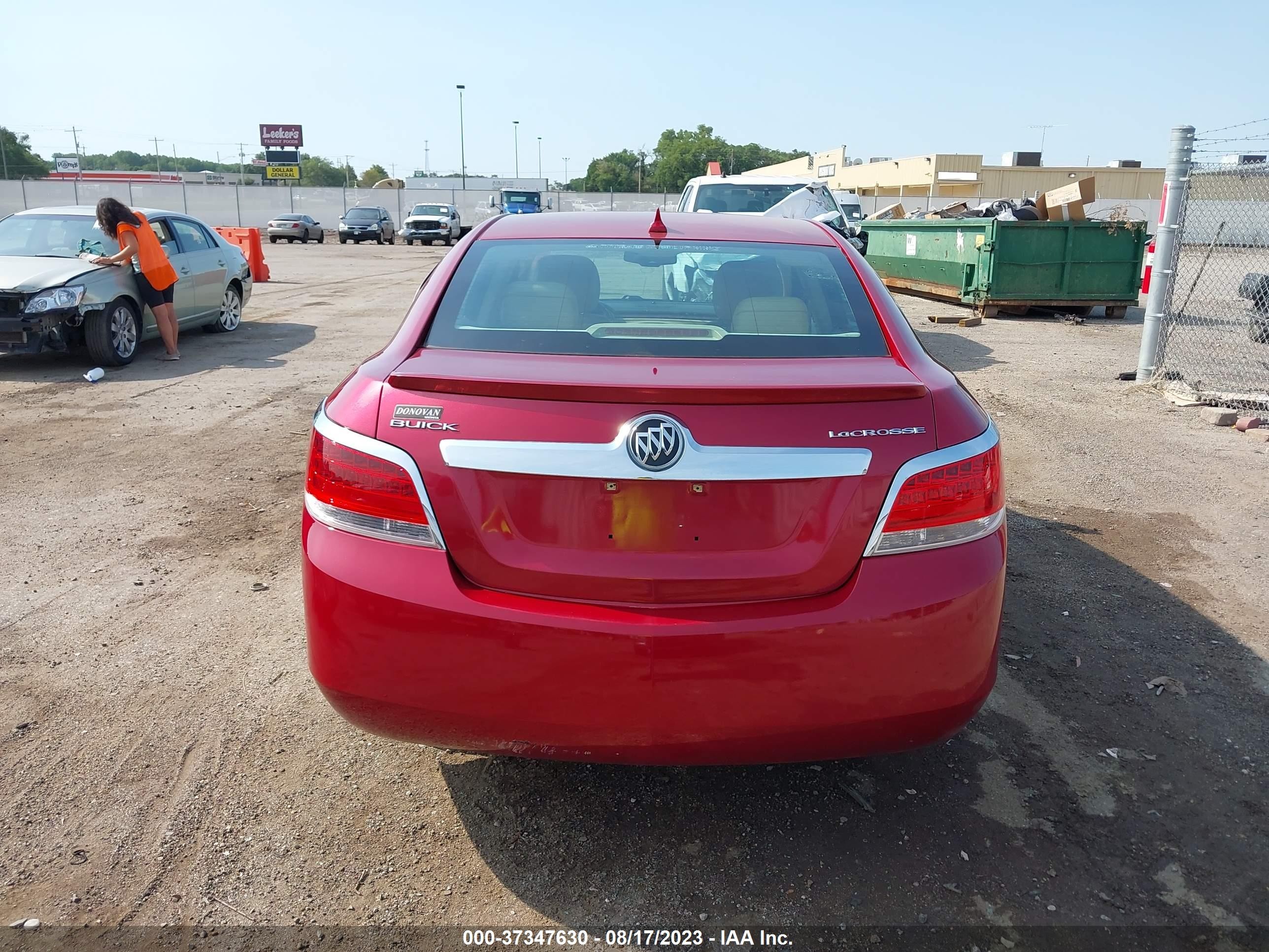 Photo 15 VIN: 1G4GC5ER0CF342135 - BUICK LACROSSE 