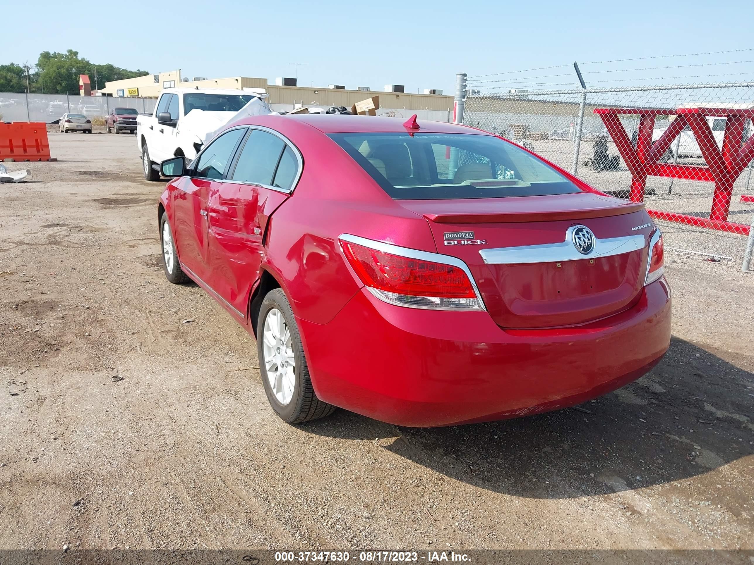 Photo 2 VIN: 1G4GC5ER0CF342135 - BUICK LACROSSE 