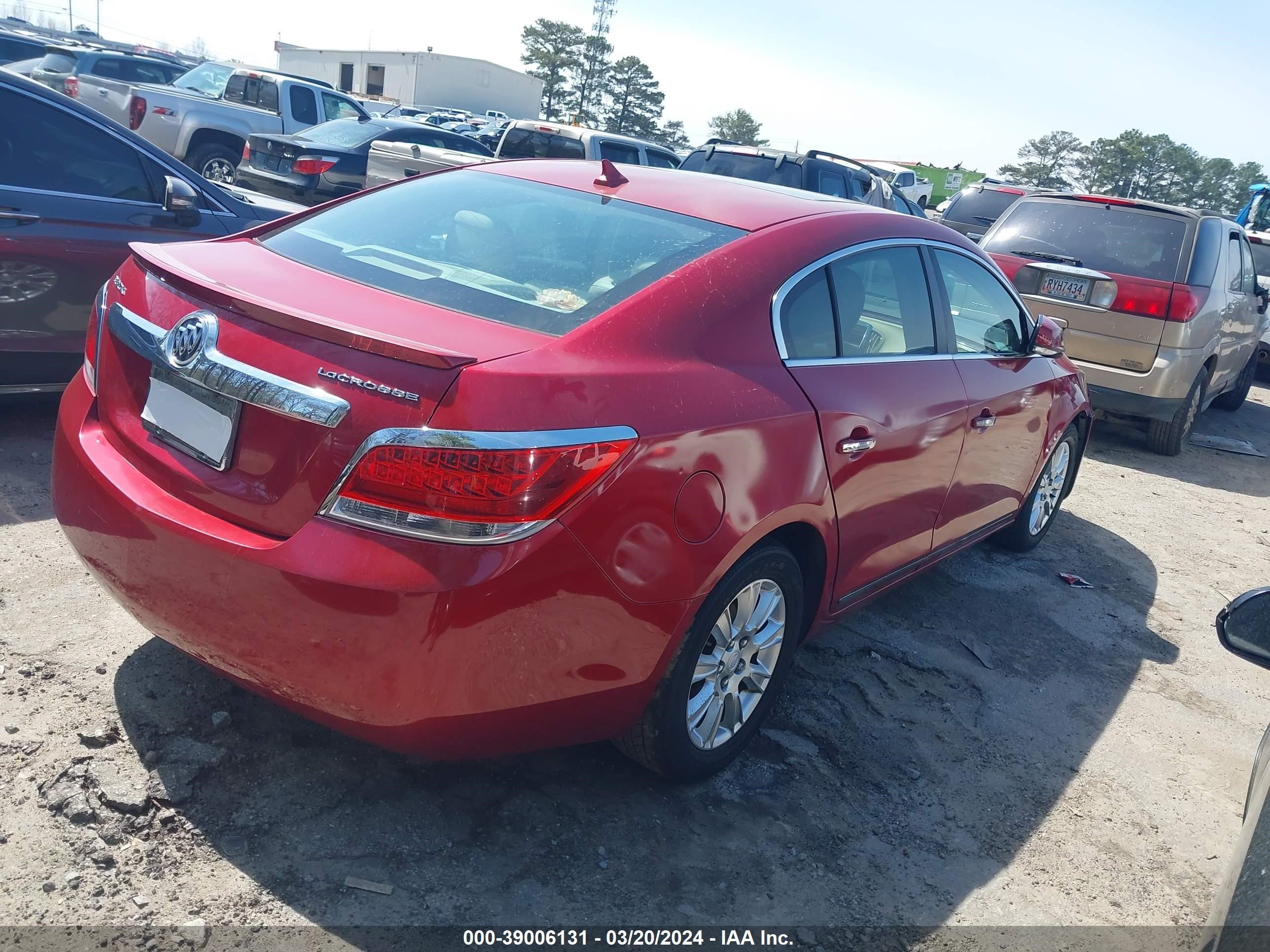 Photo 3 VIN: 1G4GC5ER1CF246918 - BUICK LACROSSE 