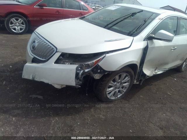 Photo 5 VIN: 1G4GC5ER4CF229658 - BUICK LACROSSE 