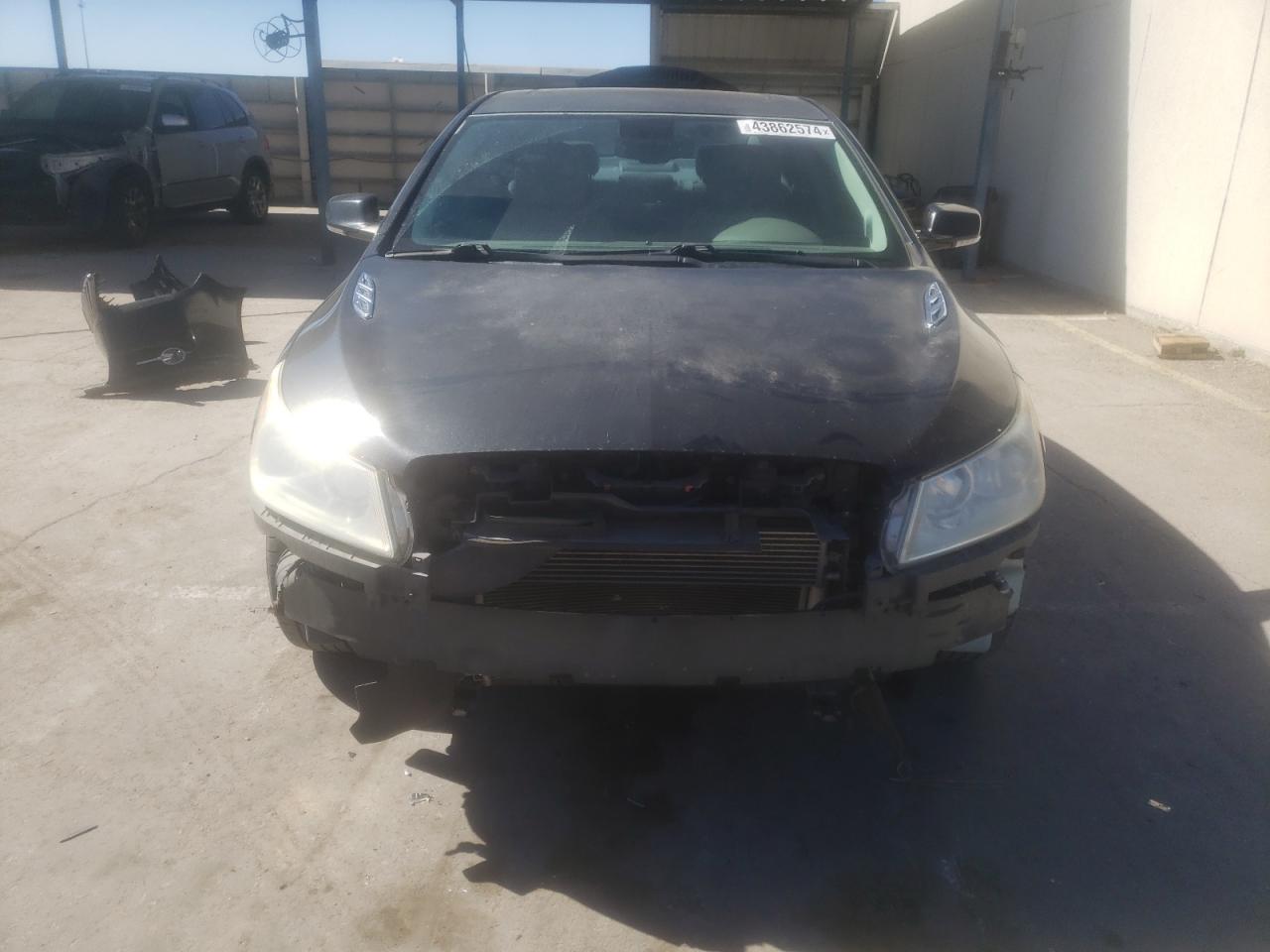 Photo 4 VIN: 1G4GC5ERXDF281006 - BUICK LACROSSE 