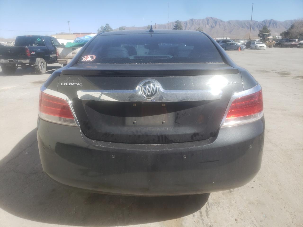 Photo 5 VIN: 1G4GC5ERXDF281006 - BUICK LACROSSE 