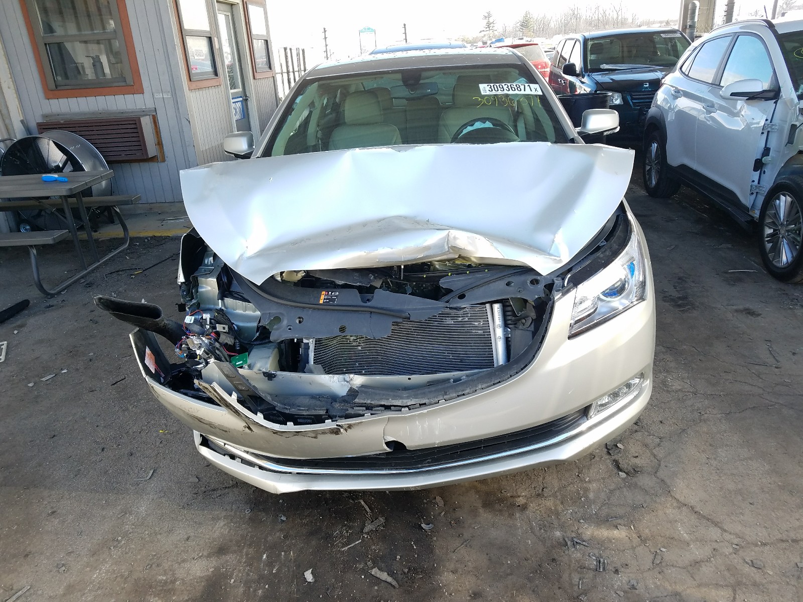 Photo 8 VIN: 1G4GC5G37GF168336 - BUICK LACROSSE 