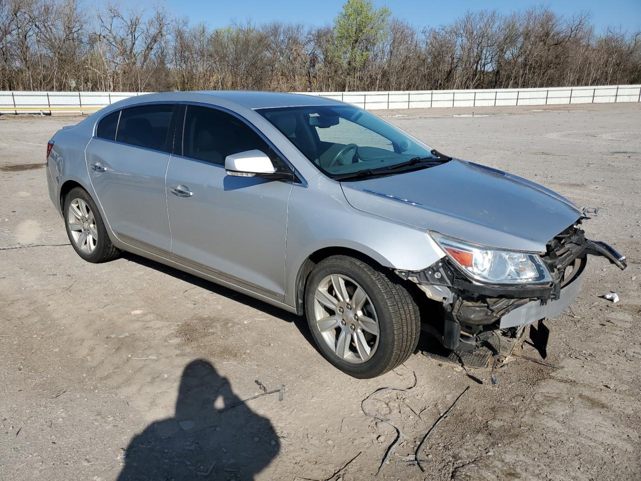 Photo 3 VIN: 1G4GC5GC7BF141081 - BUICK LACROSSE 