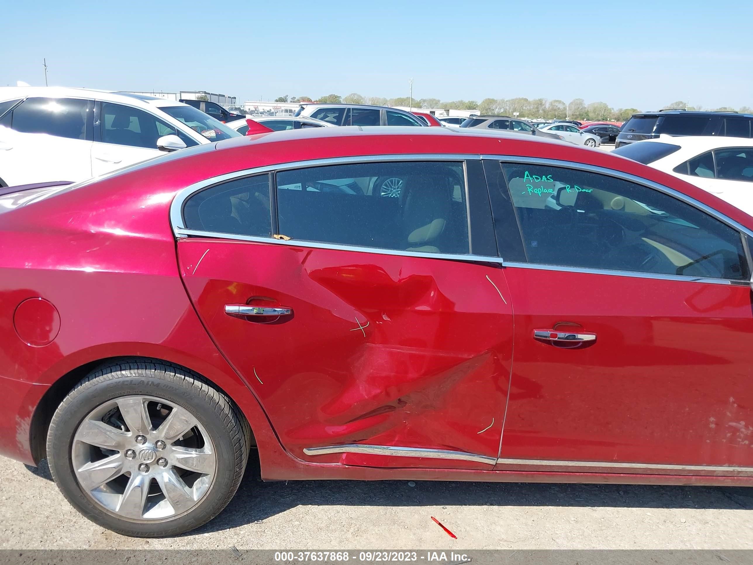 Photo 5 VIN: 1G4GC5GD0BF134756 - BUICK LACROSSE 