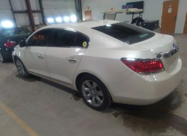 Photo 2 VIN: 1G4GC5GD2BF312943 - BUICK LACROSSE 