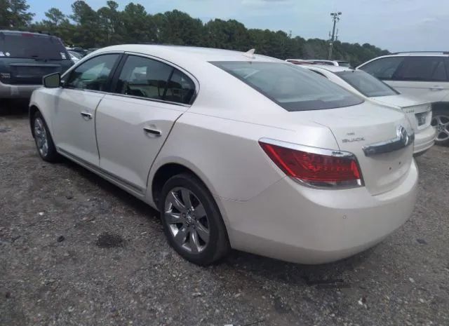 Photo 2 VIN: 1G4GC5GD3BF275899 - BUICK LACROSSE 