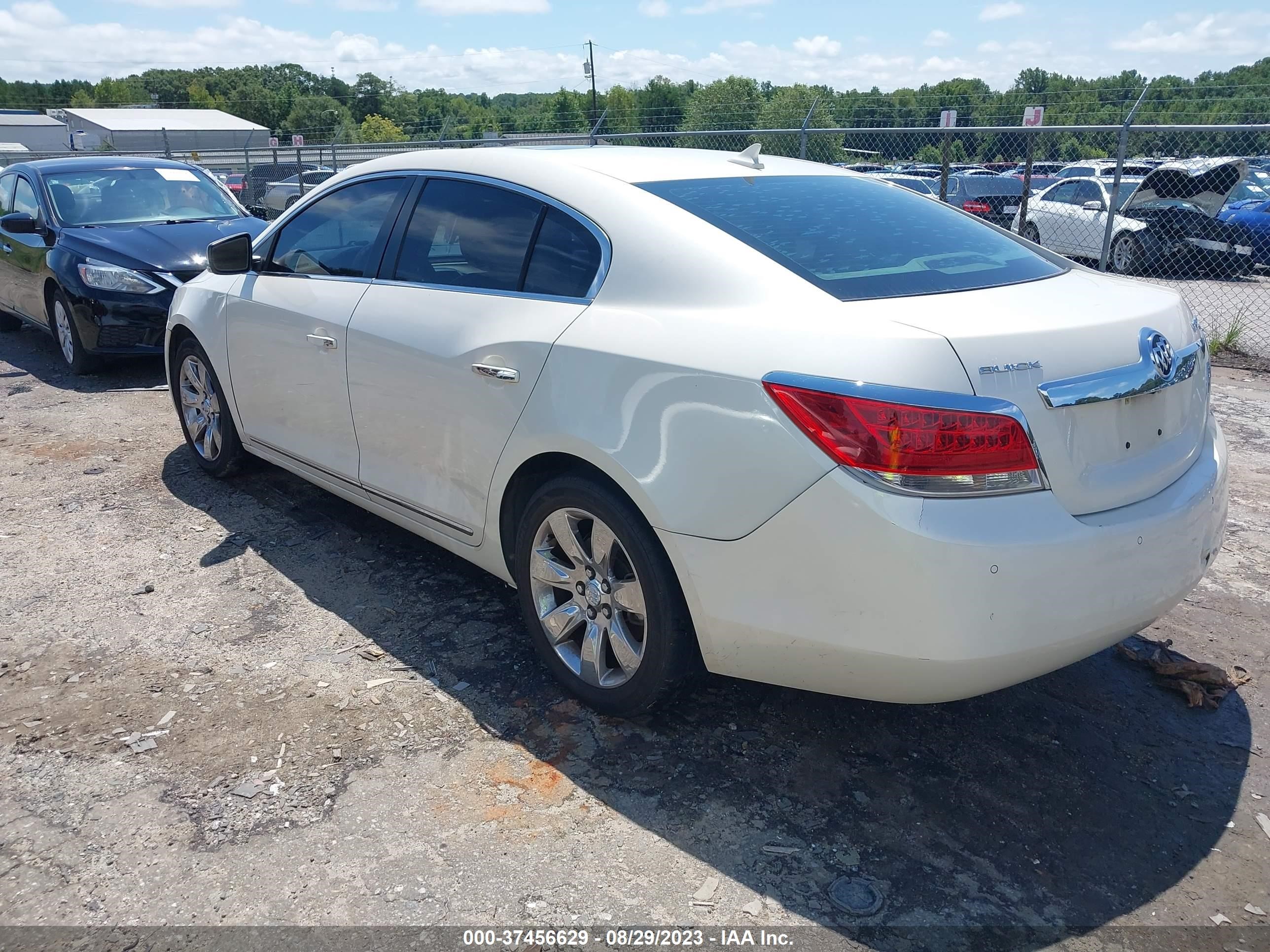 Photo 2 VIN: 1G4GC5GG0AF143854 - BUICK LACROSSE 