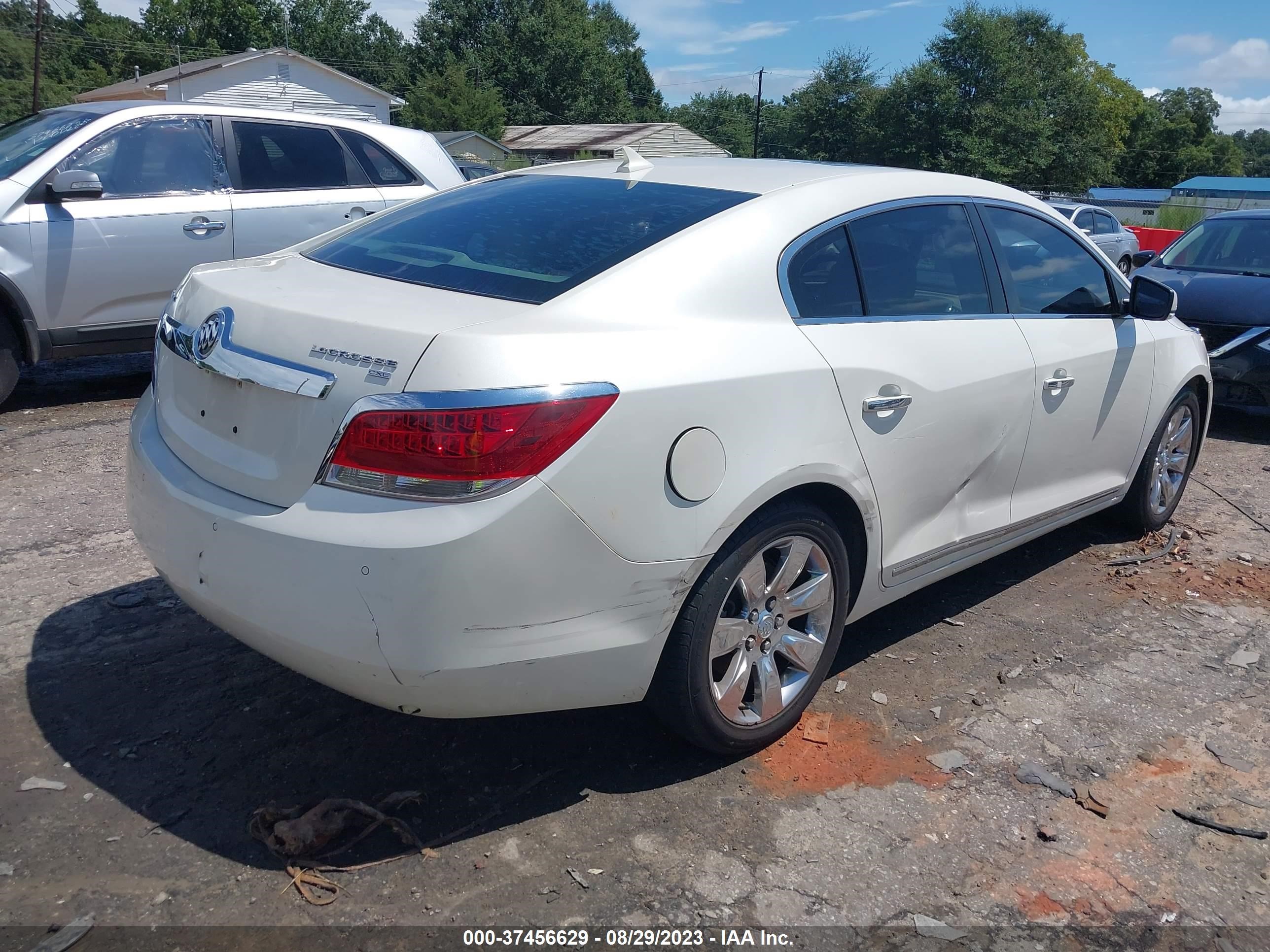 Photo 3 VIN: 1G4GC5GG0AF143854 - BUICK LACROSSE 