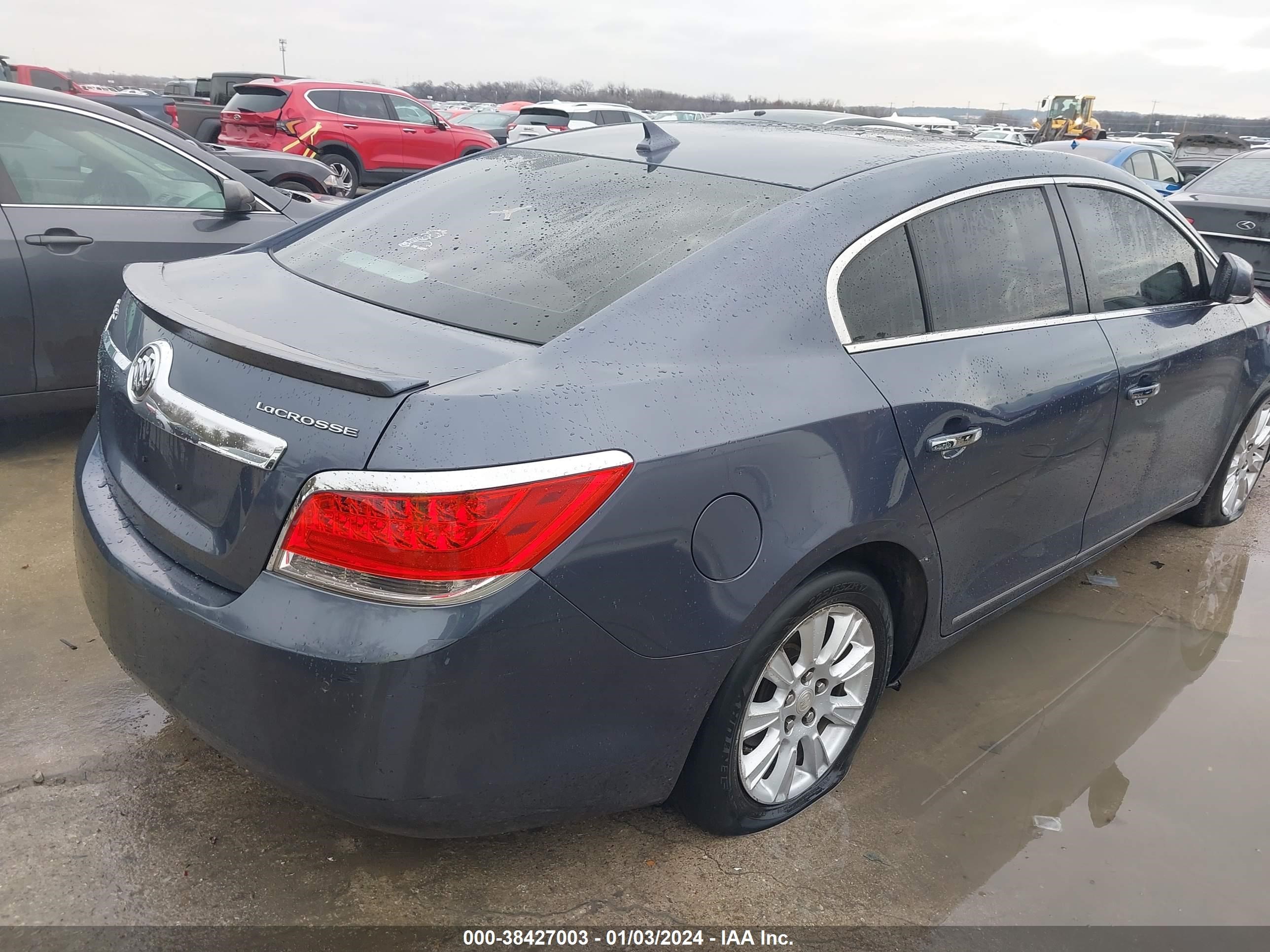 Photo 3 VIN: 1G4GC5GR2DF260664 - BUICK LACROSSE 