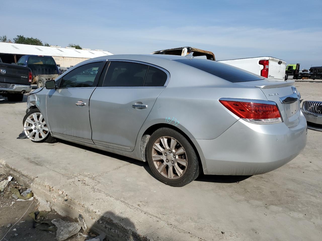 Photo 1 VIN: 1G4GC5GR2DF277979 - BUICK LACROSSE 