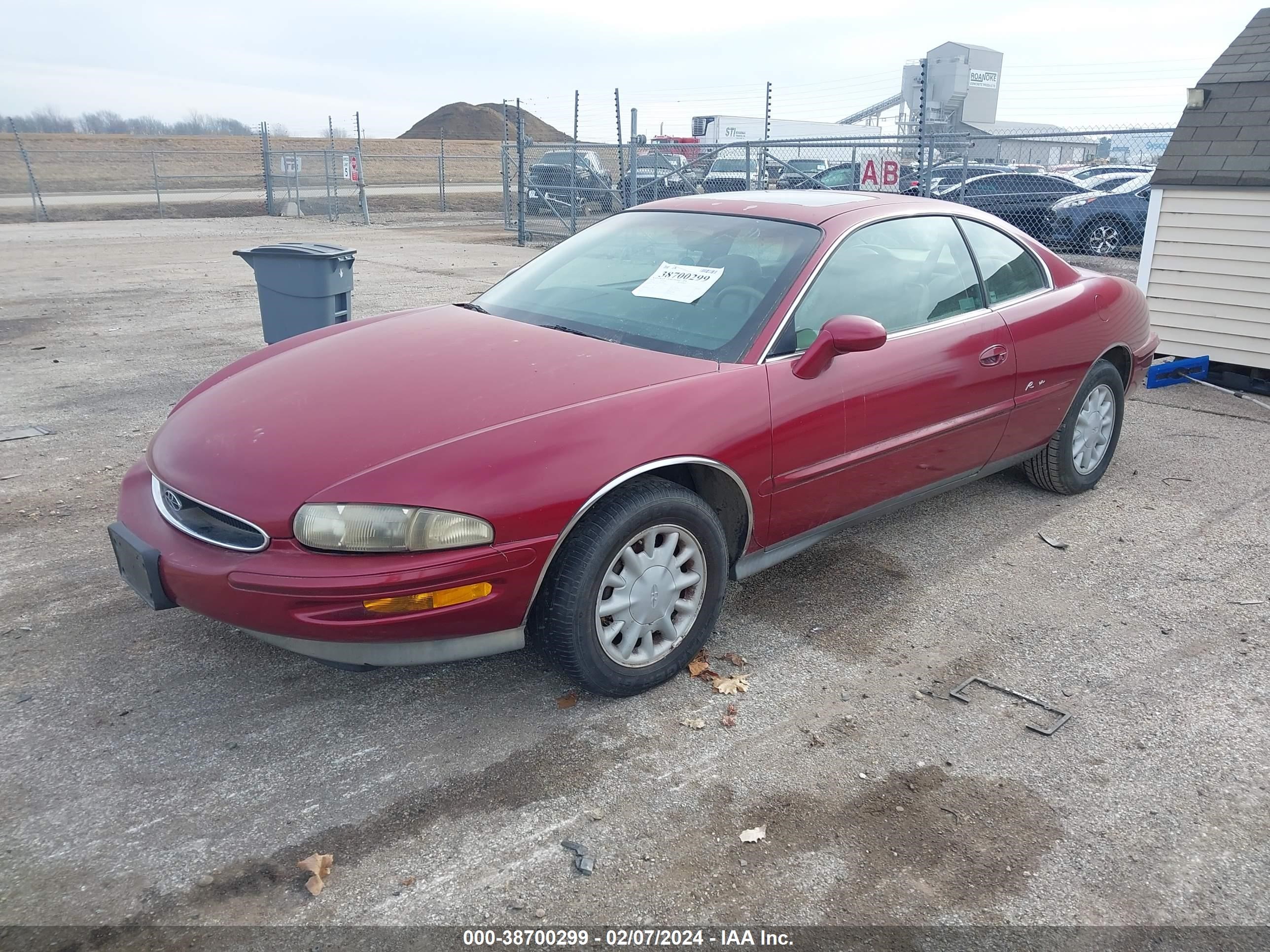 Photo 1 VIN: 1G4GD2217S4715224 - BUICK RIVIERA 