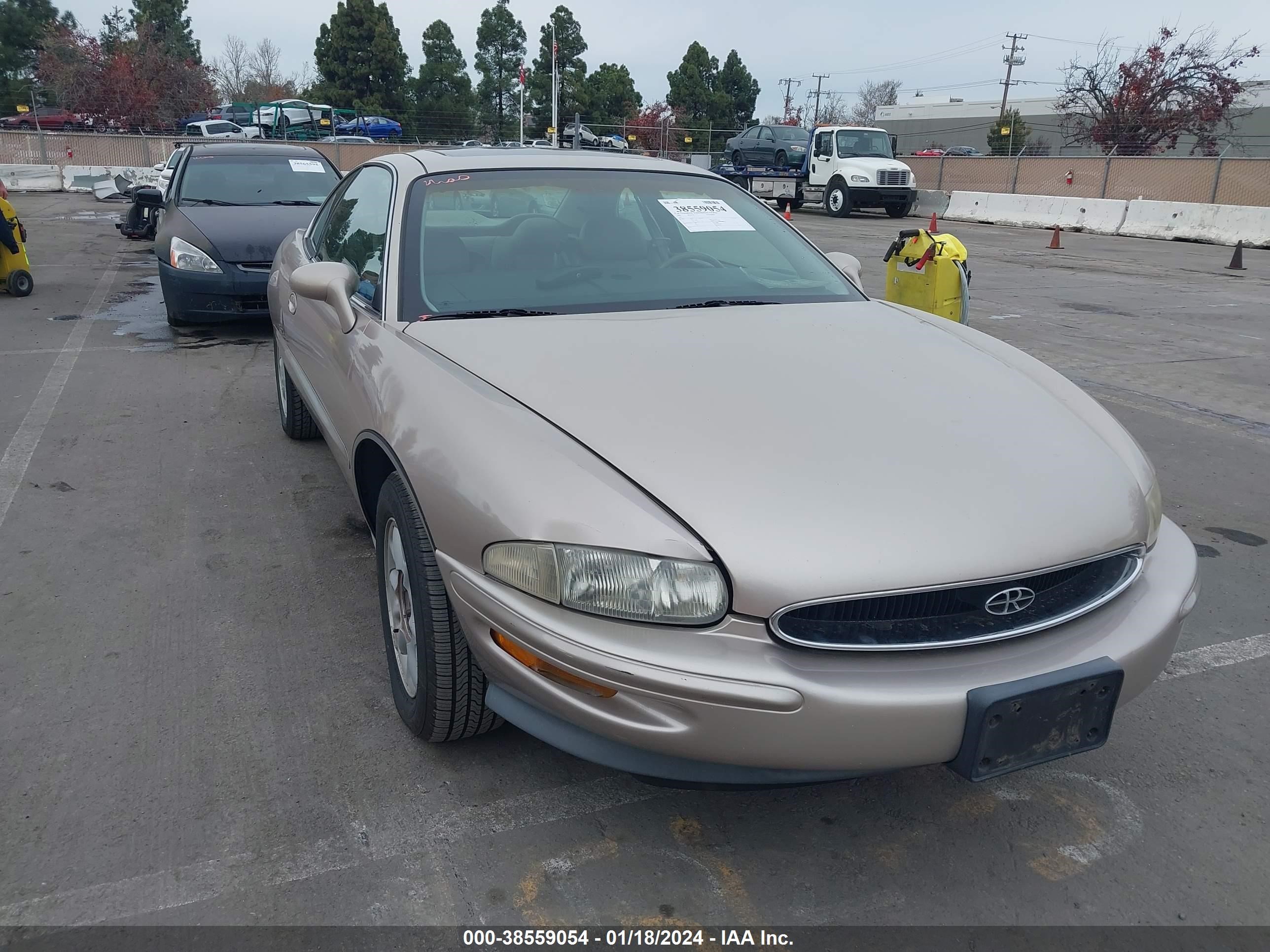 Photo 5 VIN: 1G4GD221XS4735032 - BUICK RIVIERA 