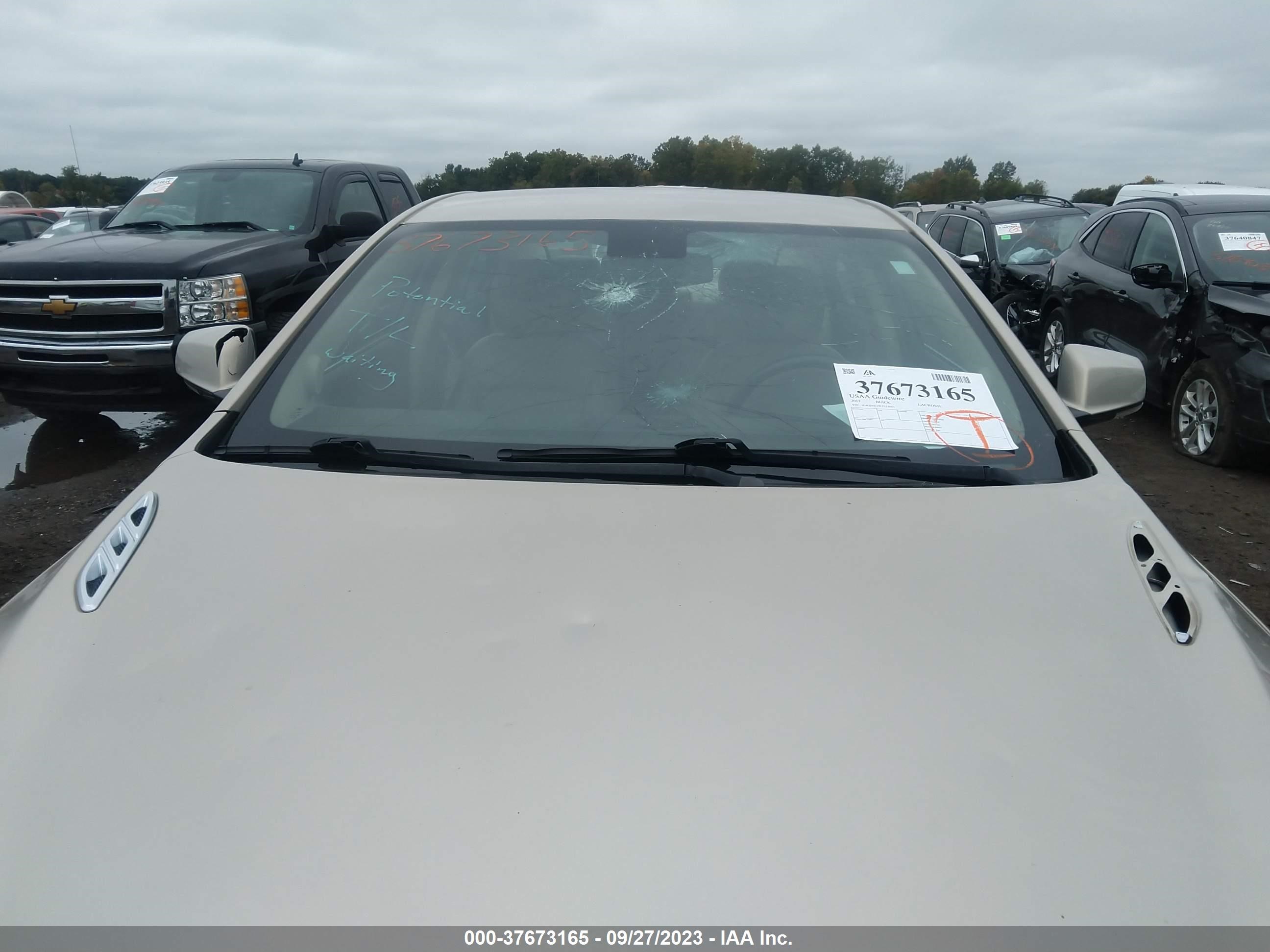 Photo 5 VIN: 1G4GD5E39CF115003 - BUICK LACROSSE 