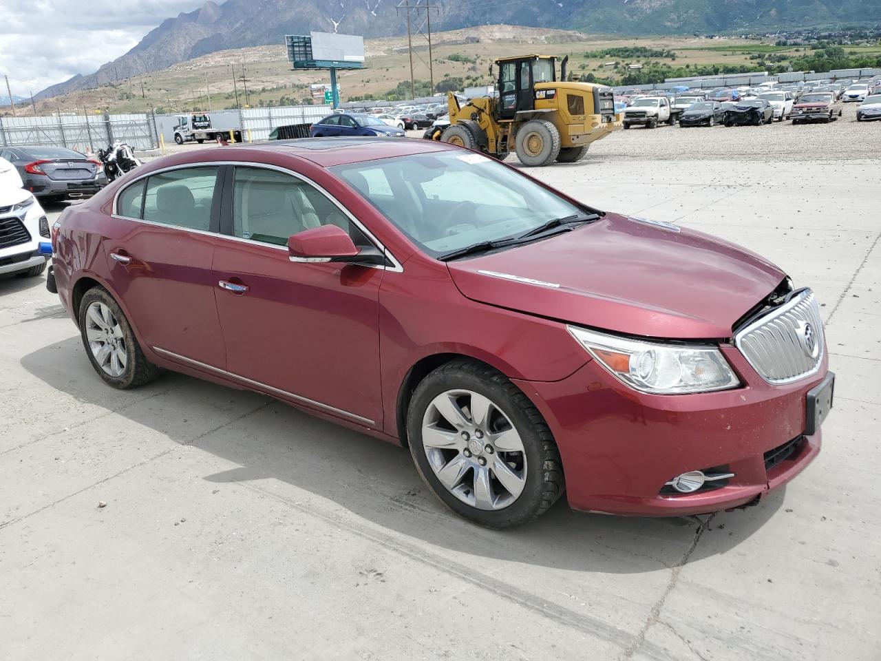 Photo 3 VIN: 1G4GD5ED4BF142133 - BUICK LACROSSE 