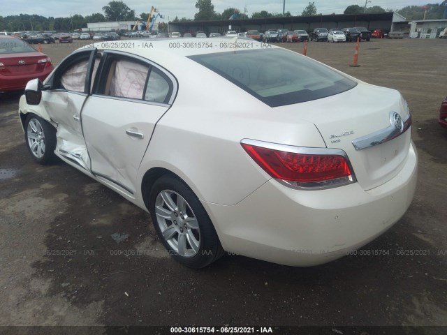 Photo 2 VIN: 1G4GD5ED8BF330914 - BUICK LACROSSE 