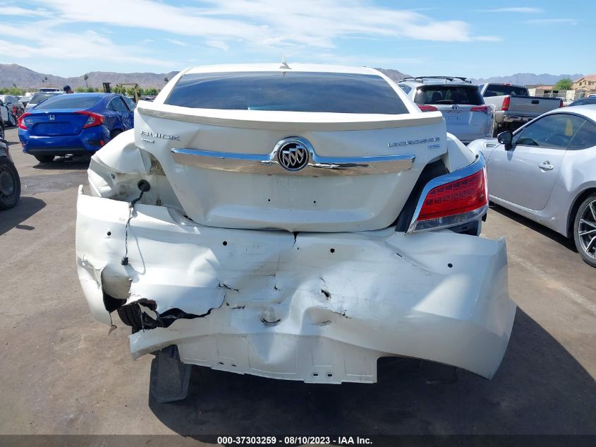 Photo 16 VIN: 1G4GD5EDXBF154481 - BUICK LACROSSE 