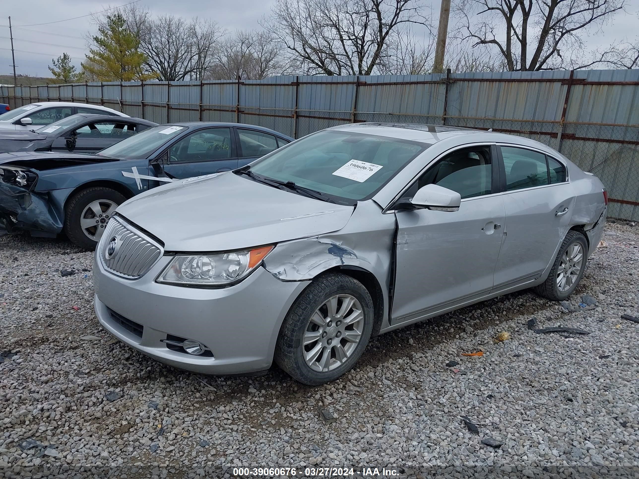 Photo 1 VIN: 1G4GD5ER7CF266684 - BUICK LACROSSE 