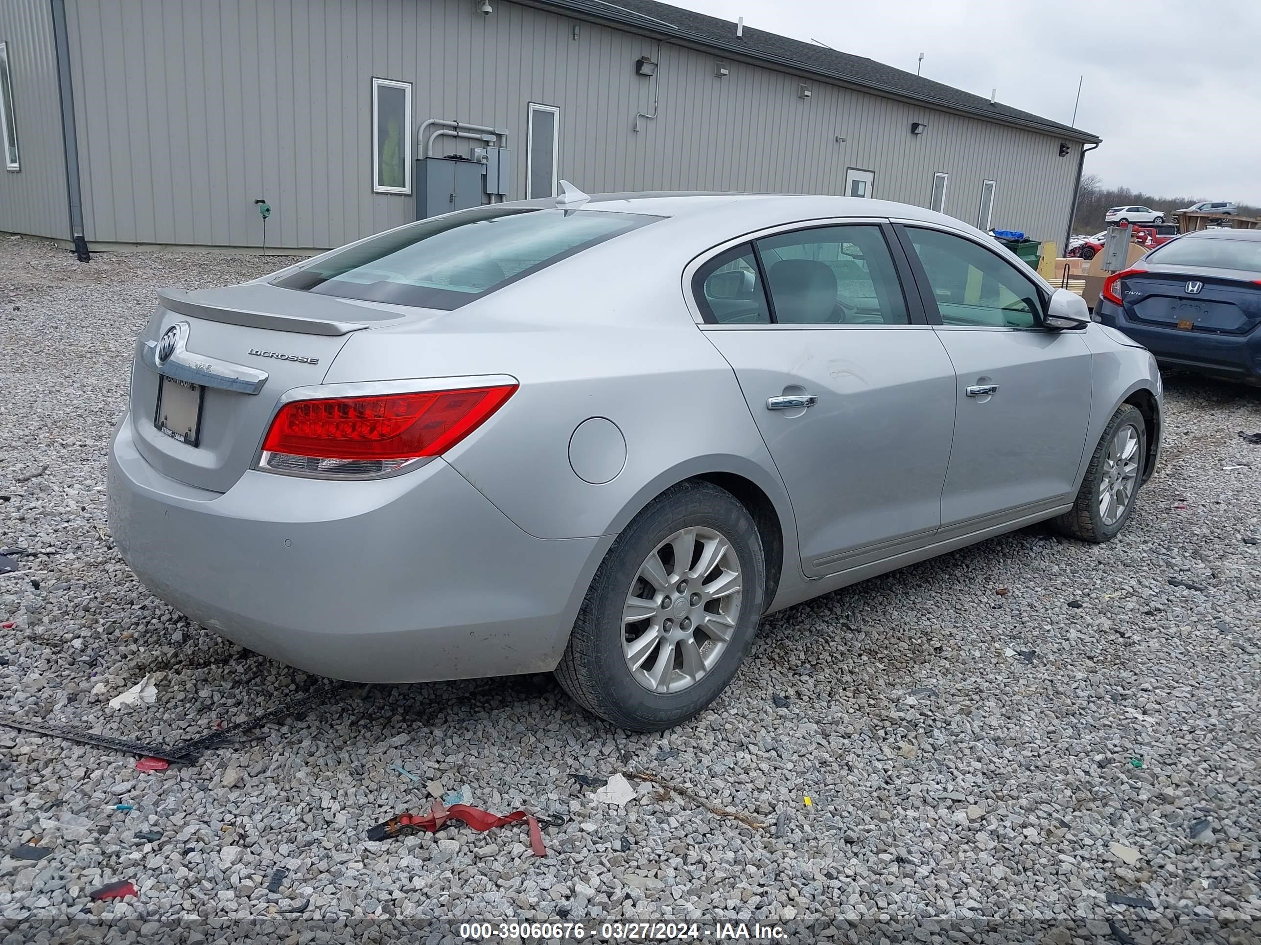 Photo 3 VIN: 1G4GD5ER7CF266684 - BUICK LACROSSE 