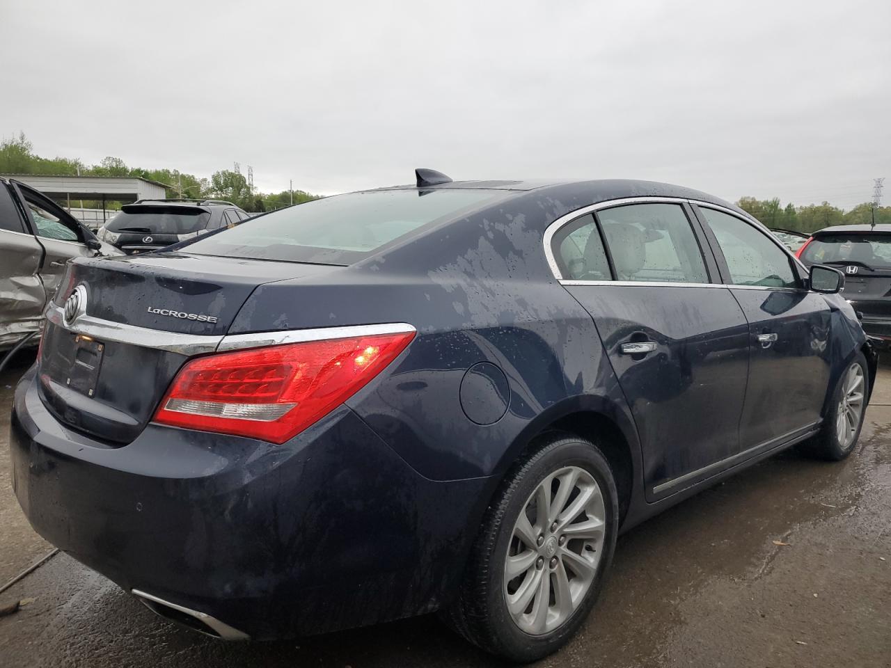 Photo 2 VIN: 1G4GD5G30GF181104 - BUICK LACROSSE 