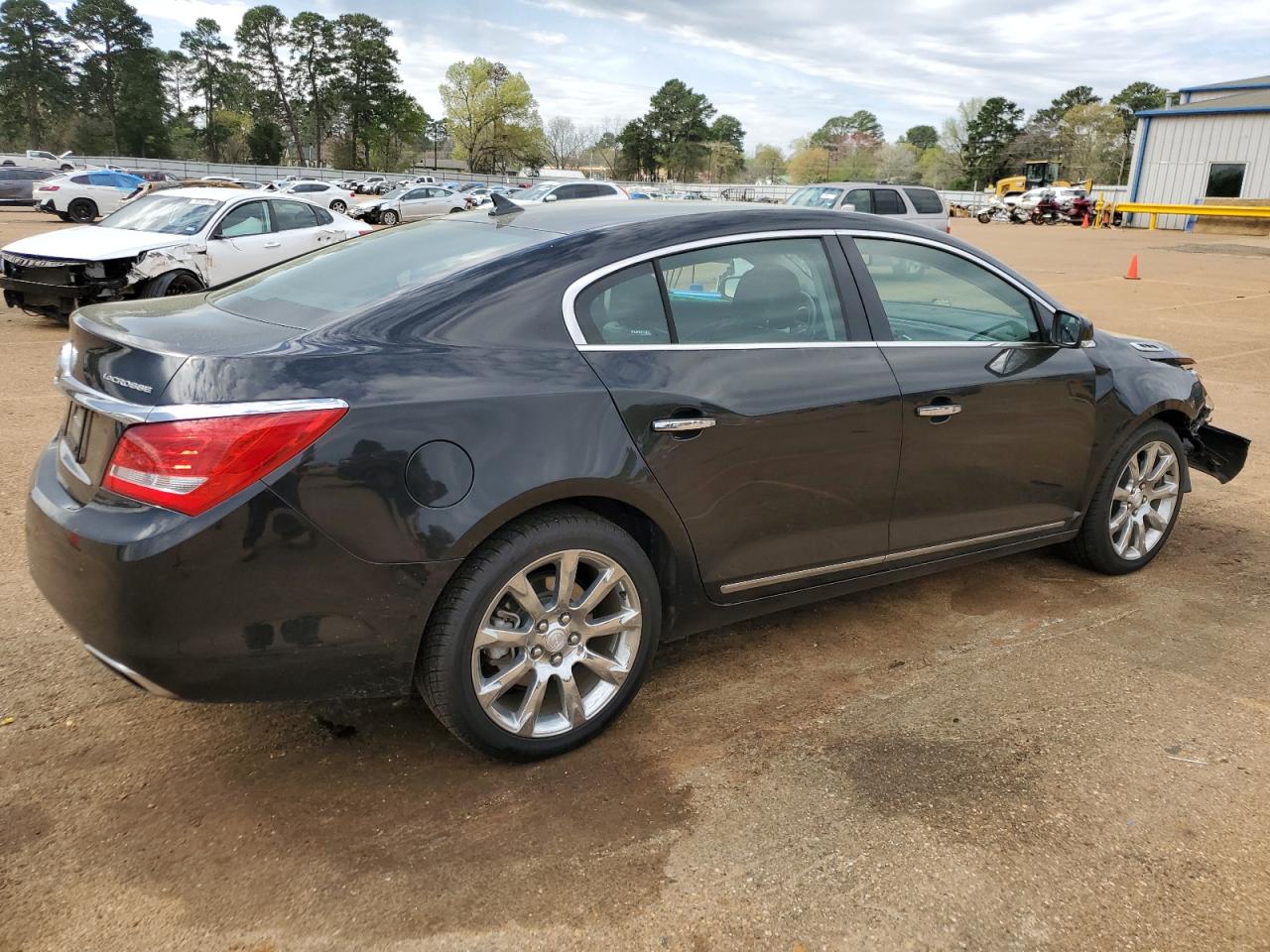 Photo 2 VIN: 1G4GD5G34EF155490 - BUICK LACROSSE 