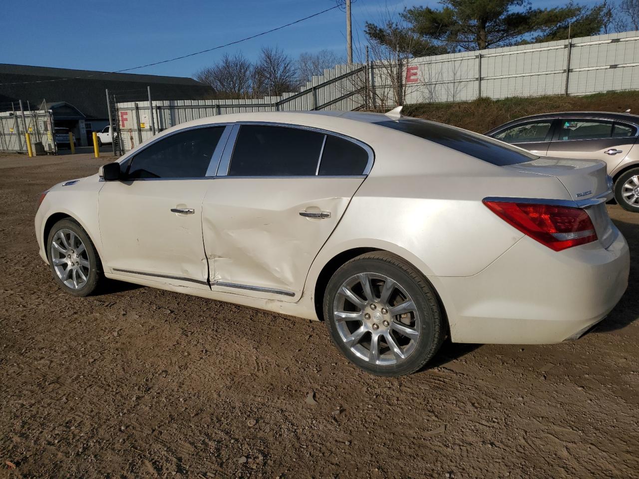 Photo 1 VIN: 1G4GD5G38EF123349 - BUICK LACROSSE 