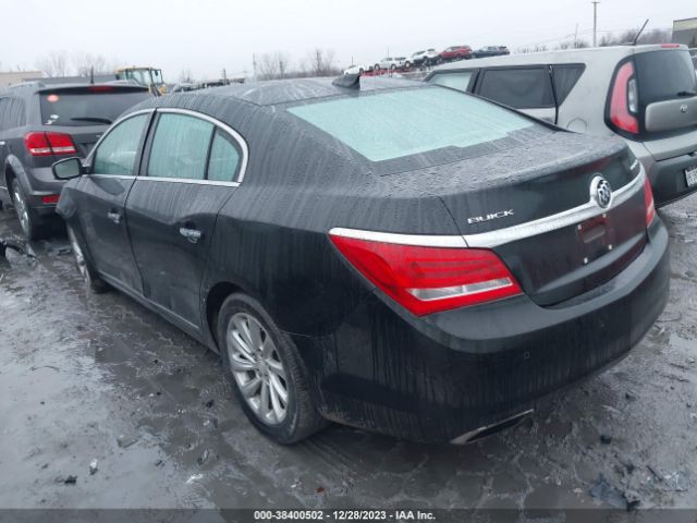 Photo 2 VIN: 1G4GD5G39GF118681 - BUICK LACROSSE 