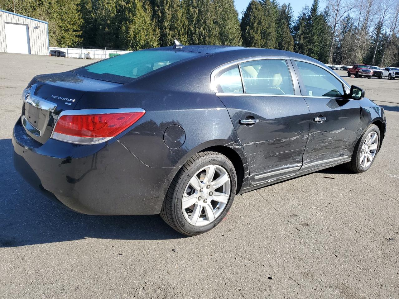 Photo 2 VIN: 1G4GD5GD8BF326617 - BUICK LACROSSE 