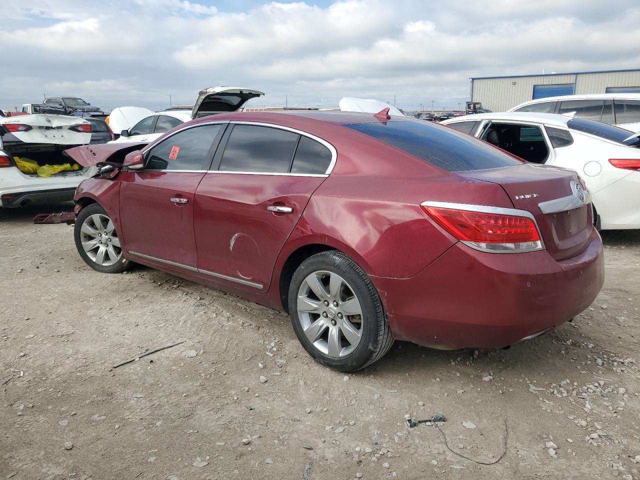 Photo 1 VIN: 1G4GE5ED0BF178589 - BUICK LACROSSE 