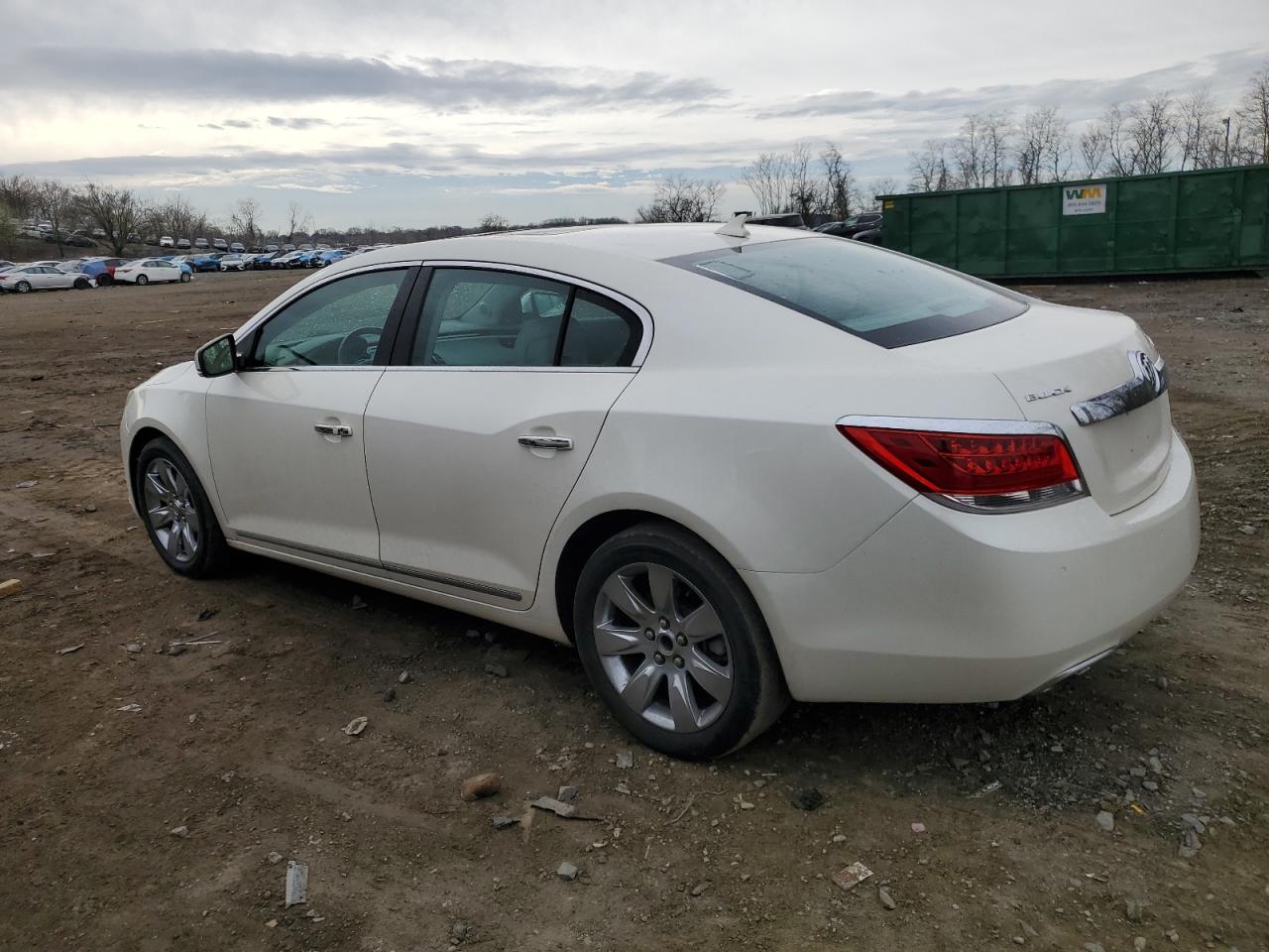 Photo 1 VIN: 1G4GE5ED6BF149825 - BUICK LACROSSE 