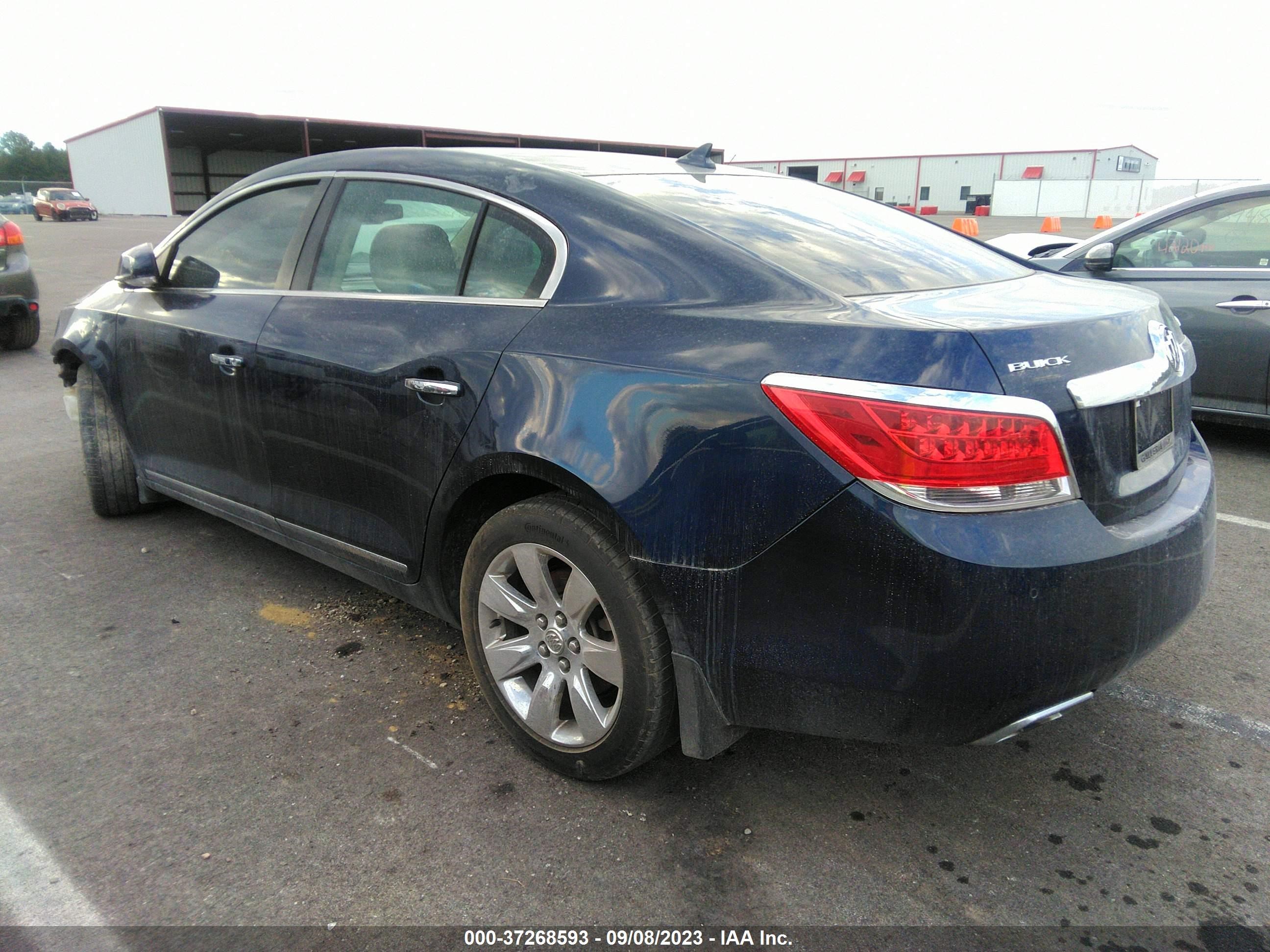 Photo 2 VIN: 1G4GE5ED6BF257300 - BUICK LACROSSE 