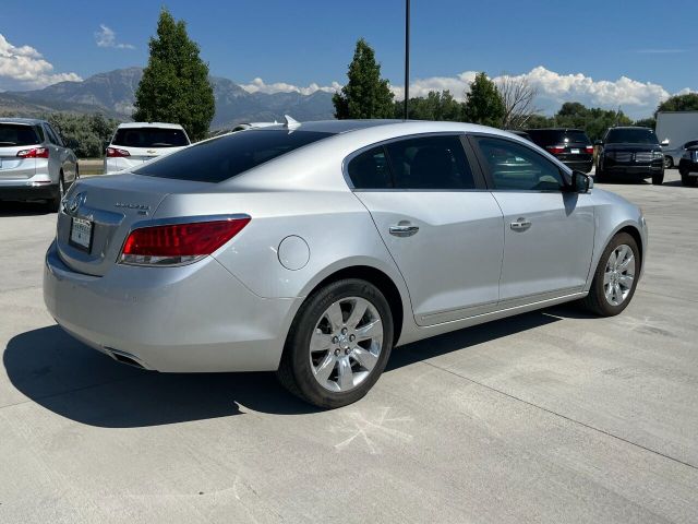 Photo 4 VIN: 1G4GE5ED7BF126859 - BUICK LACROSSE 